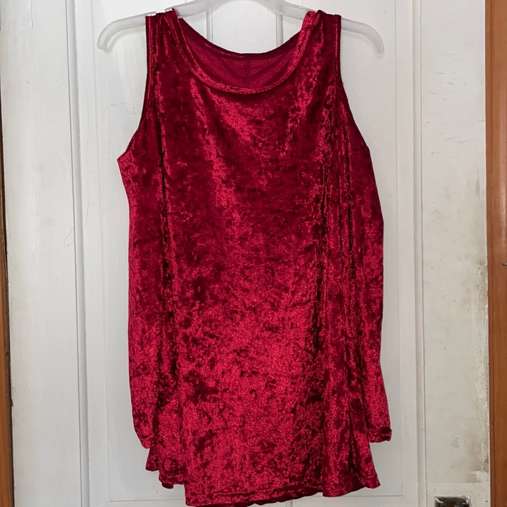 Boutique velvet cold-shoulder top